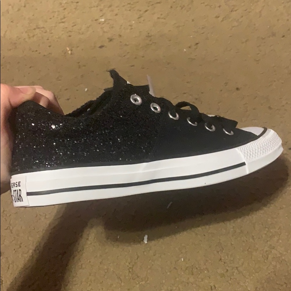 Womens Converse - Picture 2 of 3